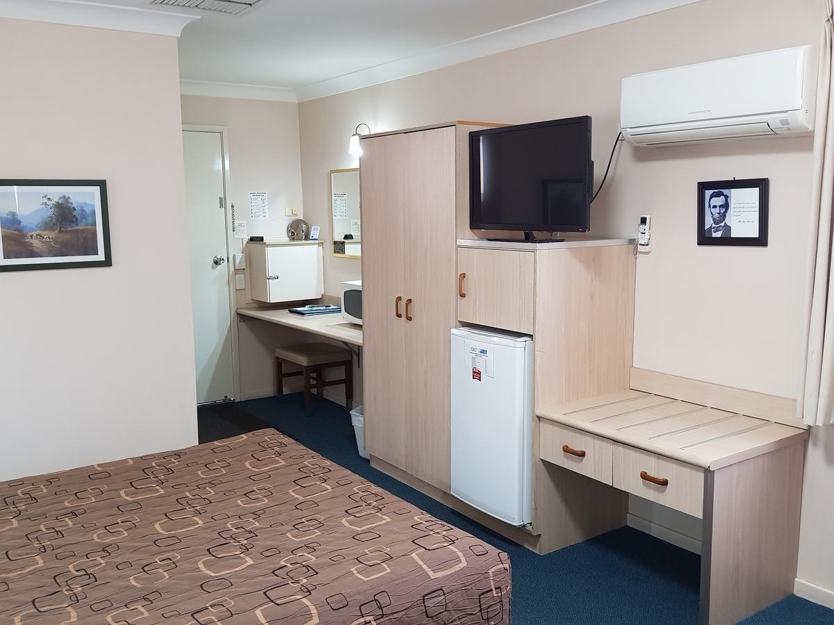 Abraham Lincoln Motel 탬워스 외부 사진