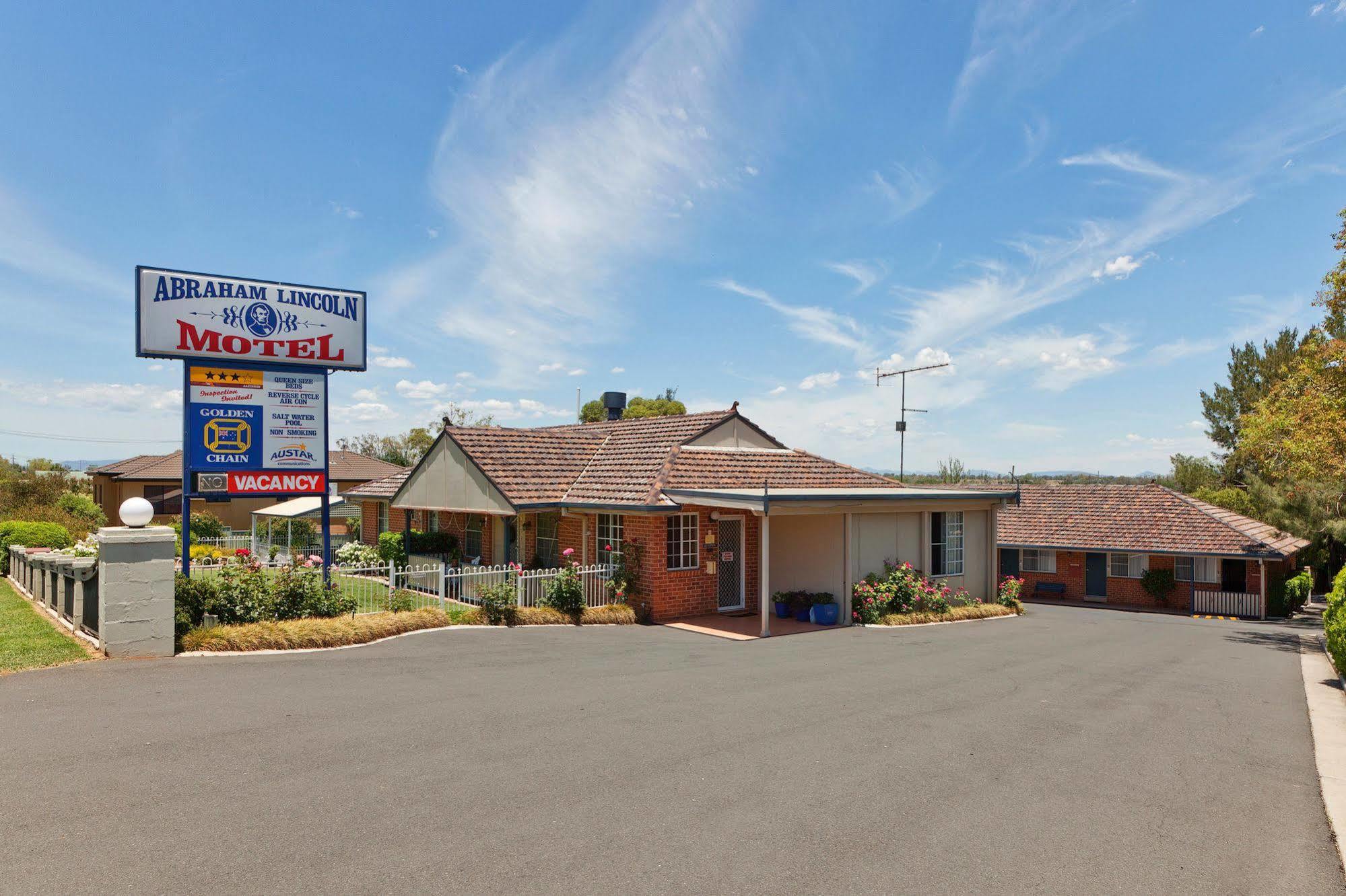 Abraham Lincoln Motel 탬워스 외부 사진